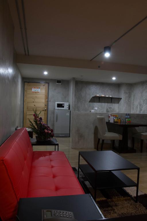 Hotel Prestige Chiang Mai Habitación foto